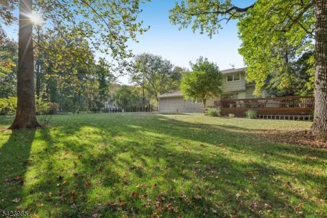 2004 Winding Brook Way Scotch Plains NJ 07076