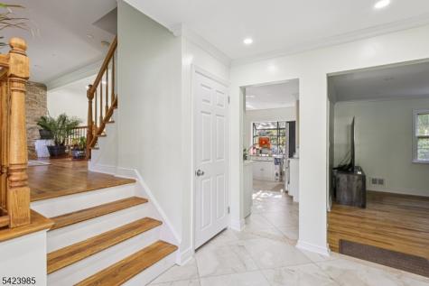 2004 Winding Brook Way Scotch Plains NJ 07076