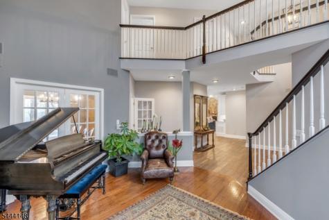 18 Bayview Terrace Green Brook NJ 08812