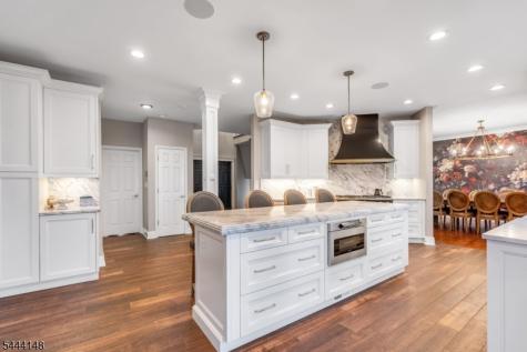 18 Bayview Terrace Green Brook NJ 08812