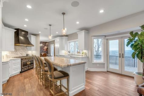 18 Bayview Terrace Green Brook NJ 08812
