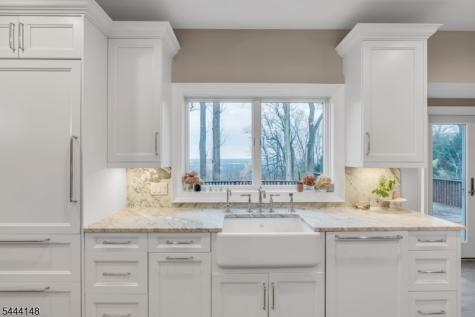 18 Bayview Terrace Green Brook NJ 08812