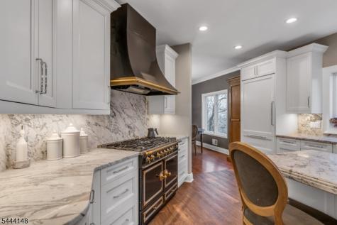 18 Bayview Terrace Green Brook NJ 08812
