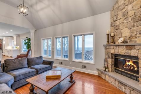 18 Bayview Terrace Green Brook NJ 08812