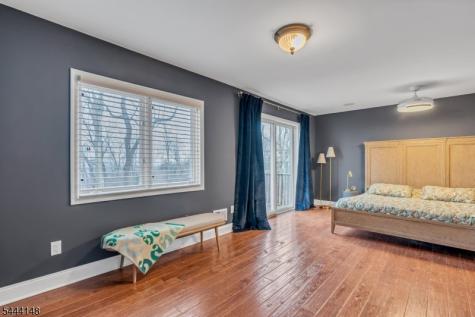 18 Bayview Terrace Green Brook NJ 08812
