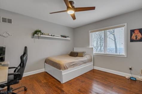 18 Bayview Terrace Green Brook NJ 08812