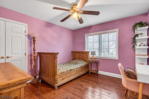 18 Bayview Terrace Green Brook NJ 08812