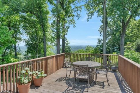 18 Bayview Terrace Green Brook NJ 08812