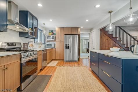 8 Highmont Terrace Montclair NJ 07042