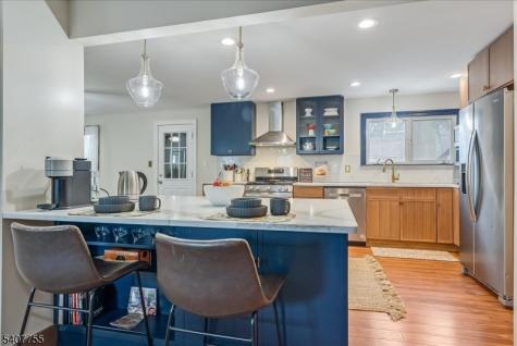 8 Highmont Terrace Montclair NJ 07042