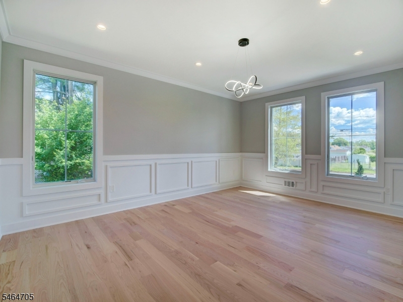 529 Wood Avenue Edison NJ 08820