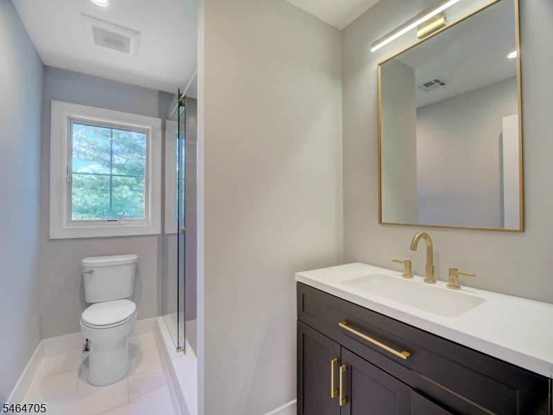 529 Wood Avenue Edison NJ 08820