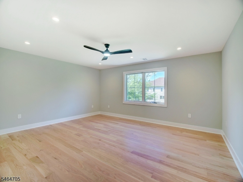 529 Wood Avenue Edison NJ 08820