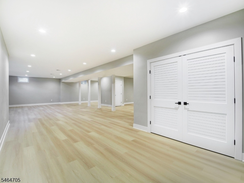 529 Wood Avenue Edison NJ 08820