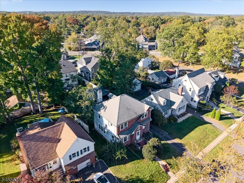 612 Roosevelt Street Westfield NJ 07090