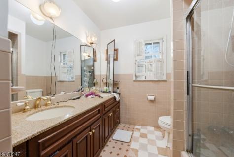 14 Hepworth Place West Orange NJ 07052