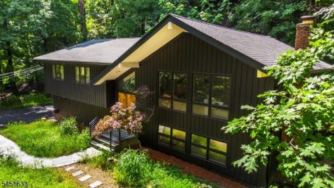 11 Foremost Mountain Road Montville NJ 07082