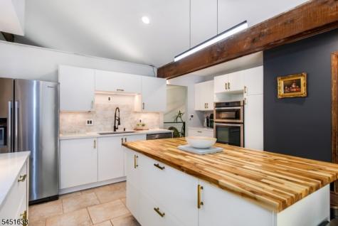 11 Foremost Mountain Road Montville NJ 07082