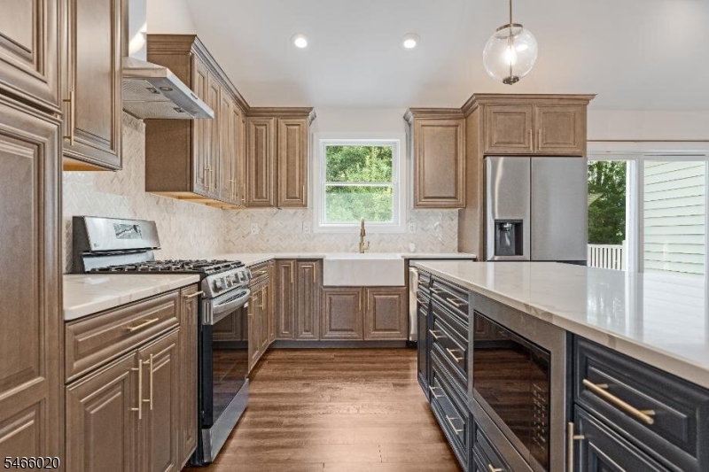 83 Sagamore Avenue Edison NJ 08820