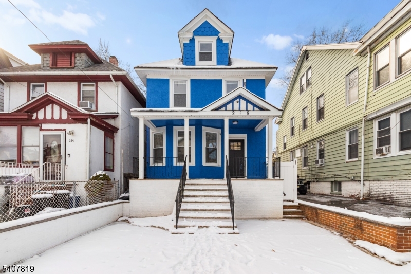 216 Renner Avenue Newark NJ 07112
