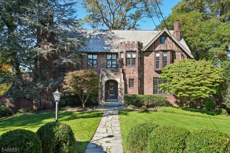 54 Rensselaer Road Essex Fells NJ 07021