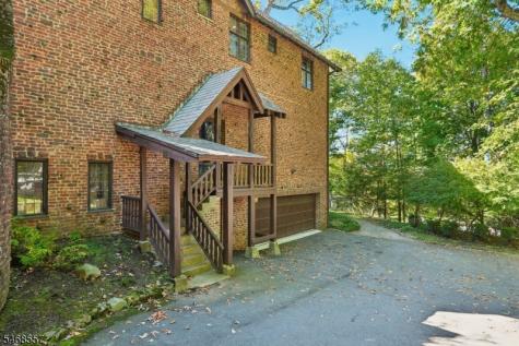 54 Rensselaer Road Essex Fells NJ 07021