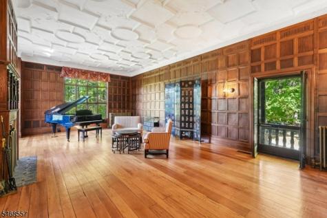 54 Rensselaer Road Essex Fells NJ 07021