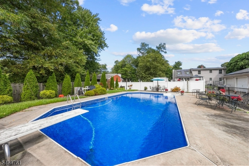 51 Diverty Road Hopewell NJ 08534