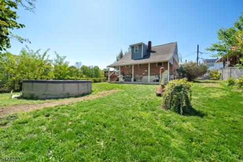 9 Leopold Terrace Clifton NJ 07011