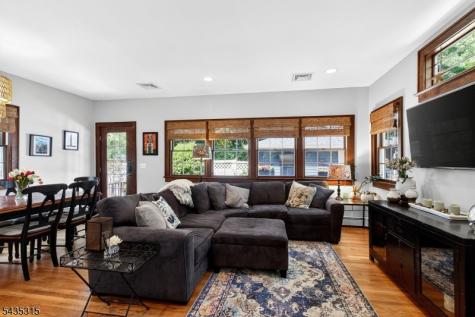158 Vreeland Avenue Rutherford NJ 07070