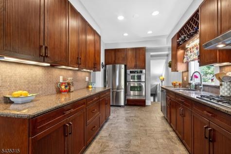 158 Vreeland Avenue Rutherford NJ 07070