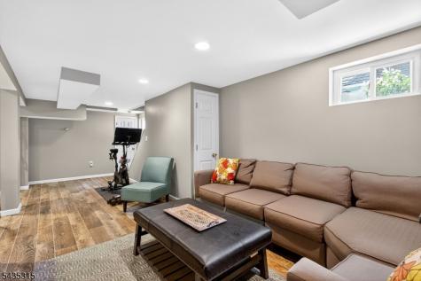 158 Vreeland Avenue Rutherford NJ 07070