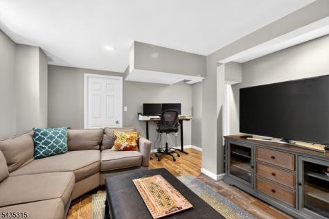 158 Vreeland Avenue Rutherford NJ 07070