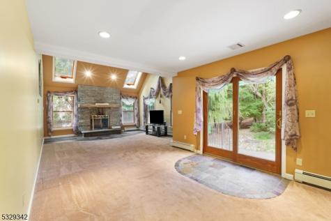 312 Naughright Road Washington NJ 07853