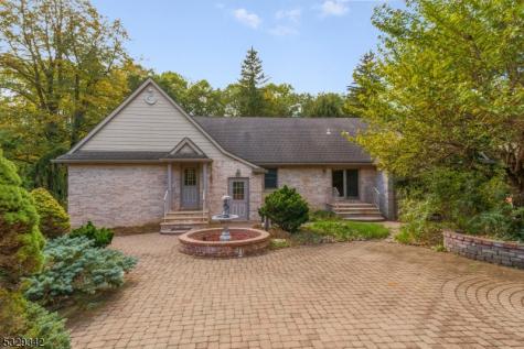 312 Naughright Road Washington NJ 07853