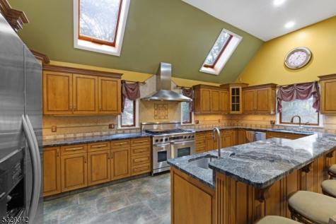 312 Naughright Road Washington NJ 07853