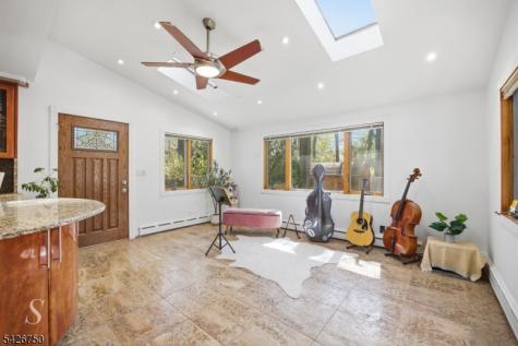 5 Franciscan Way Fair Lawn NJ 07410