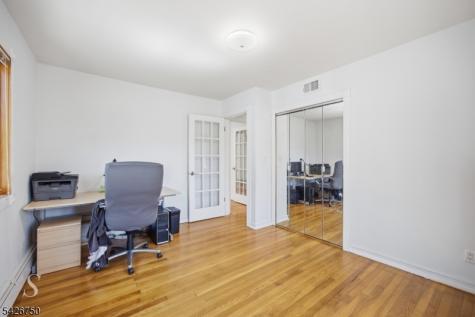 5 Franciscan Way Fair Lawn NJ 07410