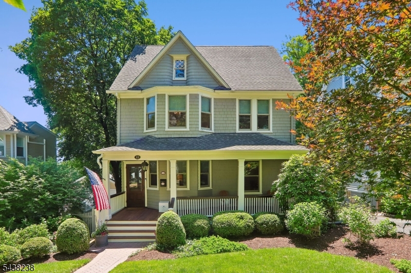 22 Oak Ridge Avenue Summit NJ 07901