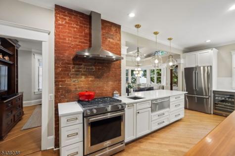 22 Oak Ridge Avenue Summit NJ 07901
