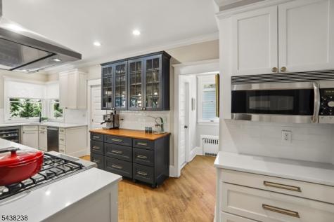 22 Oak Ridge Avenue Summit NJ 07901