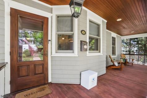 22 Oak Ridge Avenue Summit NJ 07901