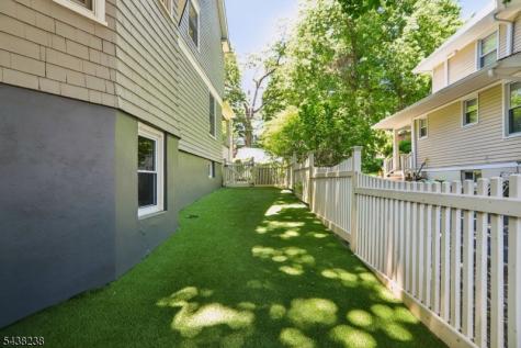 22 Oak Ridge Avenue Summit NJ 07901