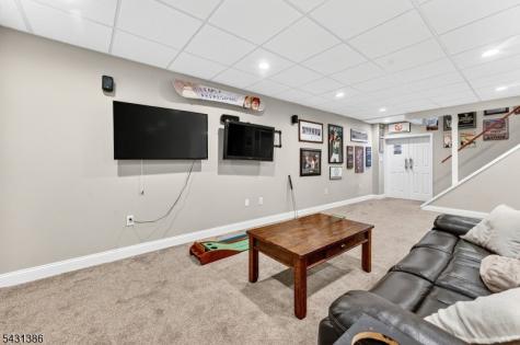 21 Harvest Drive Hillsborough NJ 08844