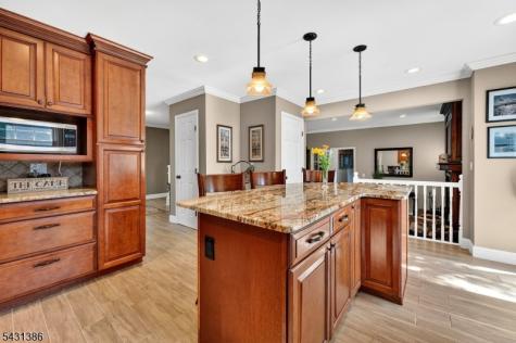 21 Harvest Drive Hillsborough NJ 08844