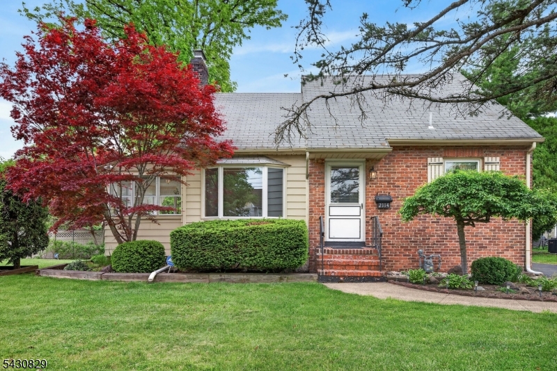 2114 Ludlow Street Rahway NJ 07065