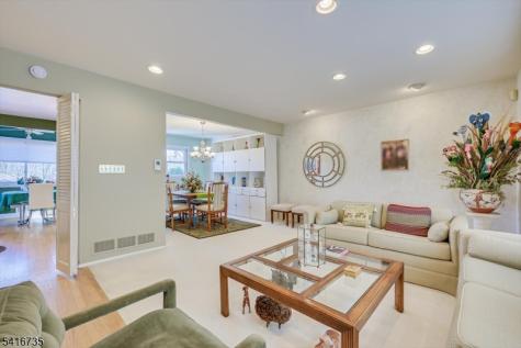 68 Beechwood Avenue Edison NJ 08837