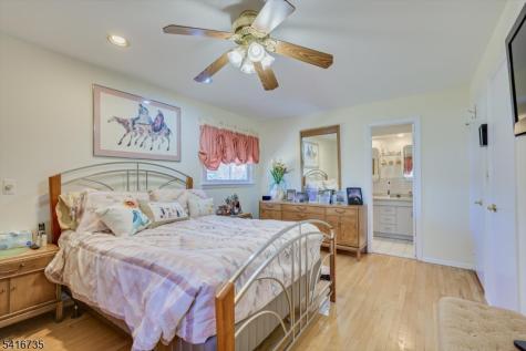 68 Beechwood Avenue Edison NJ 08837