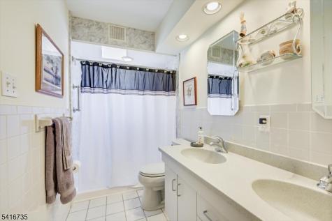 68 Beechwood Avenue Edison NJ 08837