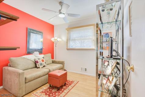 68 Beechwood Avenue Edison NJ 08837